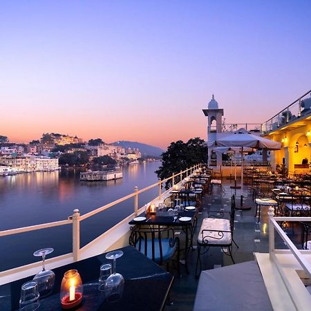 Sarovar - Lake Facing Boutique Hotel On Lake Pichola Удайпур Экстерьер фото