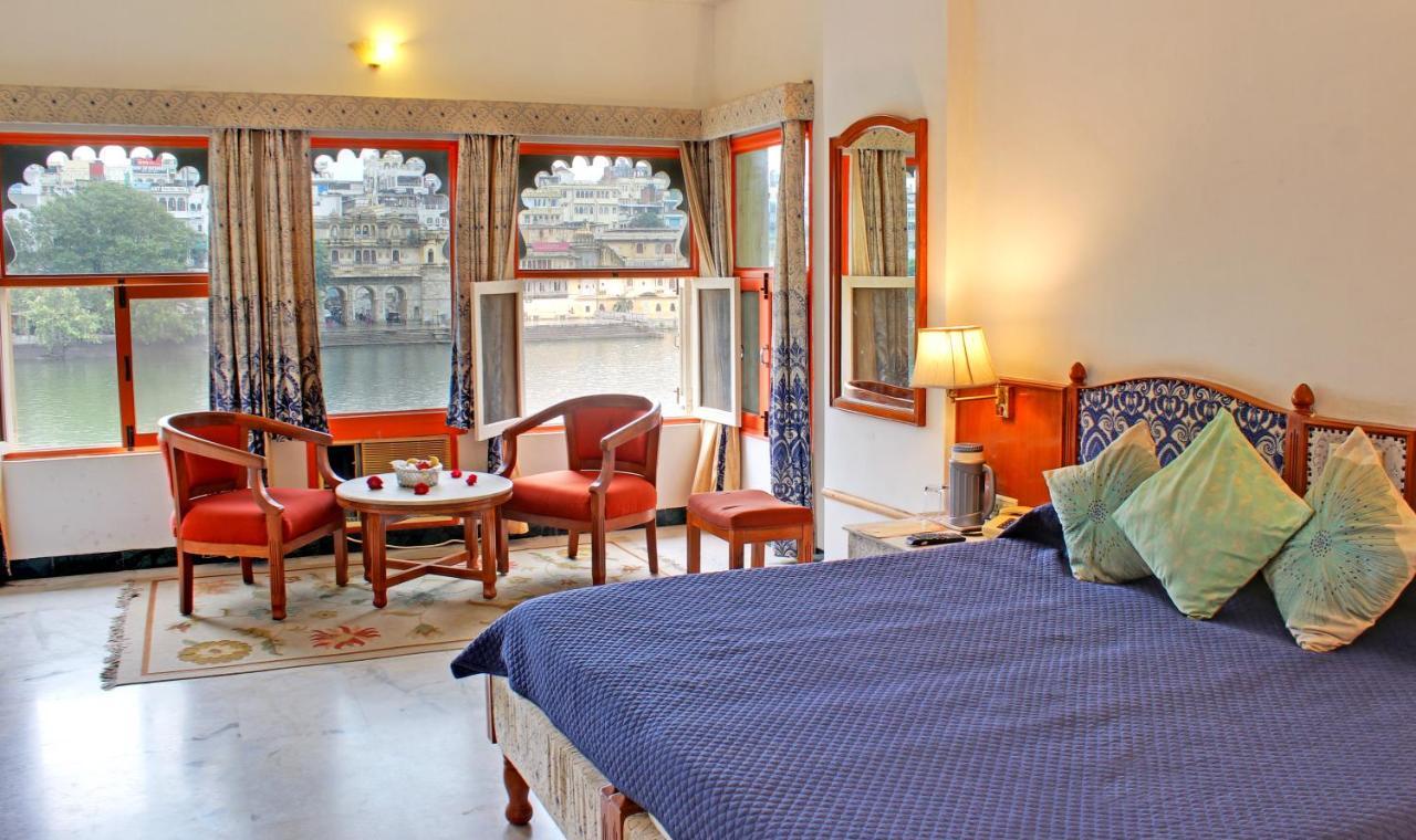 Sarovar - Lake Facing Boutique Hotel On Lake Pichola Удайпур Экстерьер фото