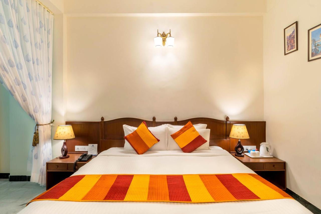 Sarovar - Lake Facing Boutique Hotel On Lake Pichola Удайпур Экстерьер фото